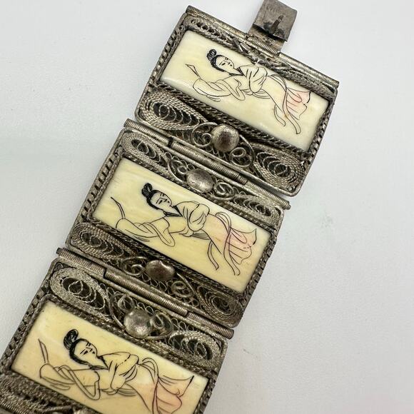 Antique Chinese silver filigree Scrimshaw etched woman ox bone panel bracelet - Picture 4 of 12